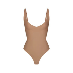 SKIMS BODY CORE SCULPT PLUNGE THONG BODYSUIT | SIENNA