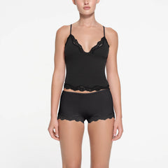 FITS EVERYBODY LACE TRIANGLE CAMI | ONYX