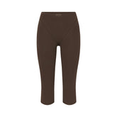 NikeSKIMS MATTE 17" V-LINE CAPRI LEGGING | DARK SEPIA