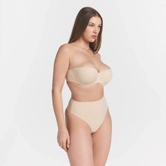 SMOOTHING INTIMATES STRAPLESS BRA | SAND