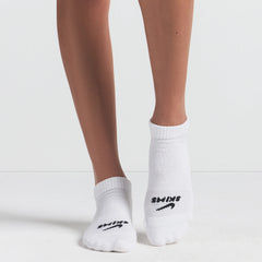 NikeSKIMS ACCESSORIES DRI-FIT™ ANKLE SOCK 3-PACK | SNOW
