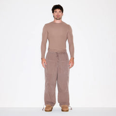 FITS EVERYBODY MENS SLIM LONG SLEEVE T-SHIRT | UMBER