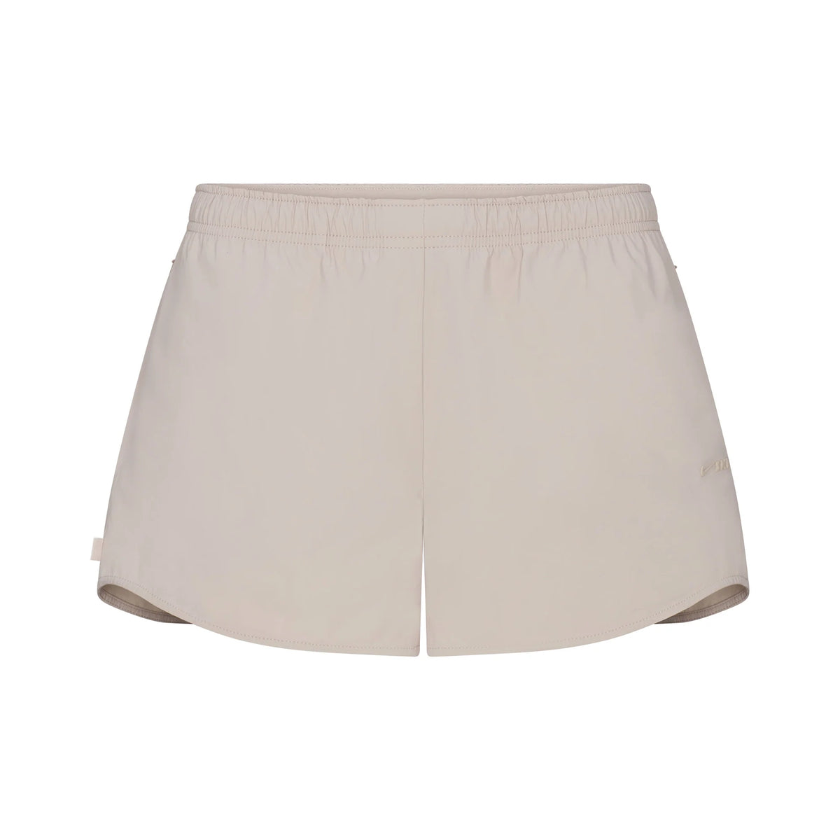 NikeSKIMS WOVEN NYLON 2.5" RUNNER SHORT | STONE
