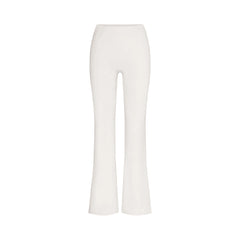 NikeSKIMS MATTE SLIM FLARE LEGGING | IVORY