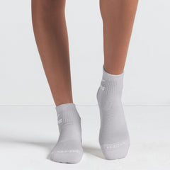 NikeSKIMS ACCESSORIES DRI-FIT™ QUARTER CREW SOCK 3-PACK | HEATHER GREY MULTI